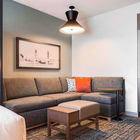 Hyatt Place Sacramento International Airport Oda fotoğraf